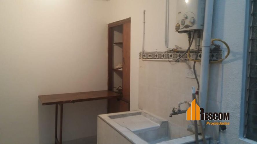 Casa de 5 alcobas en venta en Calasanz, Medellín, 196 m² · foto 11 de 19