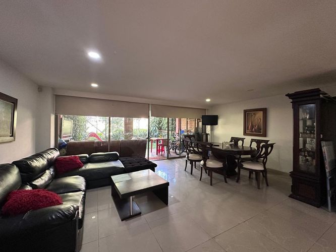 Casa de 4 alcobas en venta en El Poblado, Medellín, 175 m² · foto 2 de 17