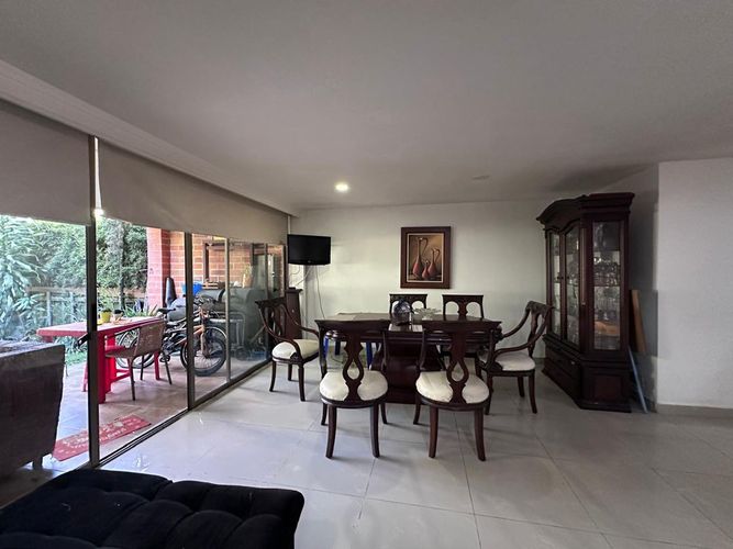 Casa de 4 alcobas en venta en El Poblado, Medellín, 175 m² · foto 3 de 17
