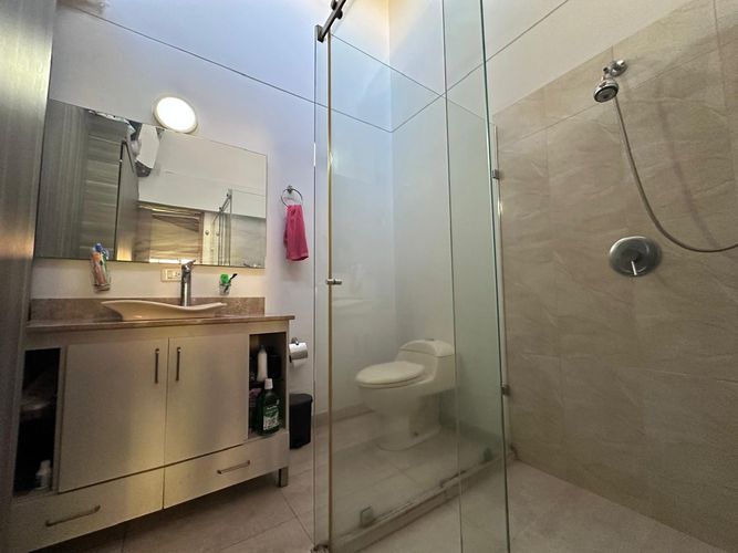 Casa de 4 alcobas en venta en El Poblado, Medellín, 175 m² · foto 15 de 17