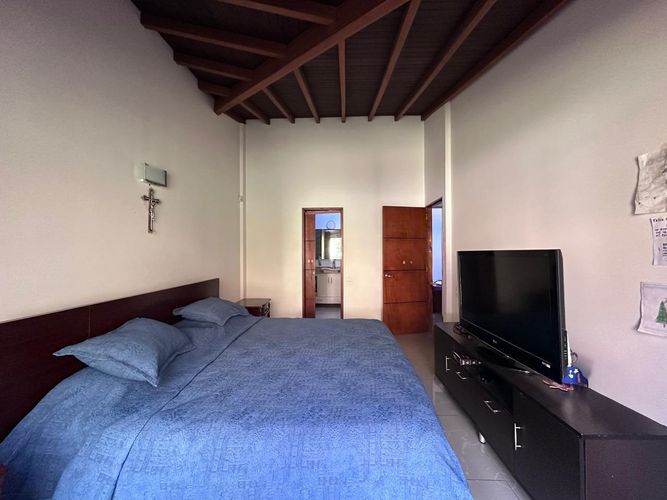 Casa de 4 alcobas en venta en El Poblado, Medellín, 175 m² · foto 8 de 17