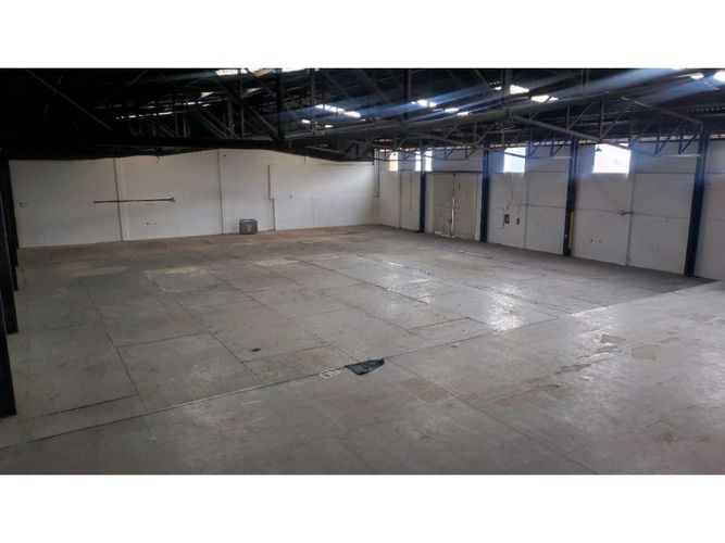Bodega en arriendo en Fontibon, Zipaquirá, 1500 m² · foto 2 de 14