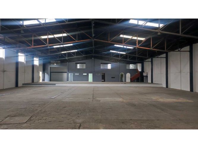 Bodega en arriendo en Fontibon, Zipaquirá, 1500 m² · foto 4 de 14