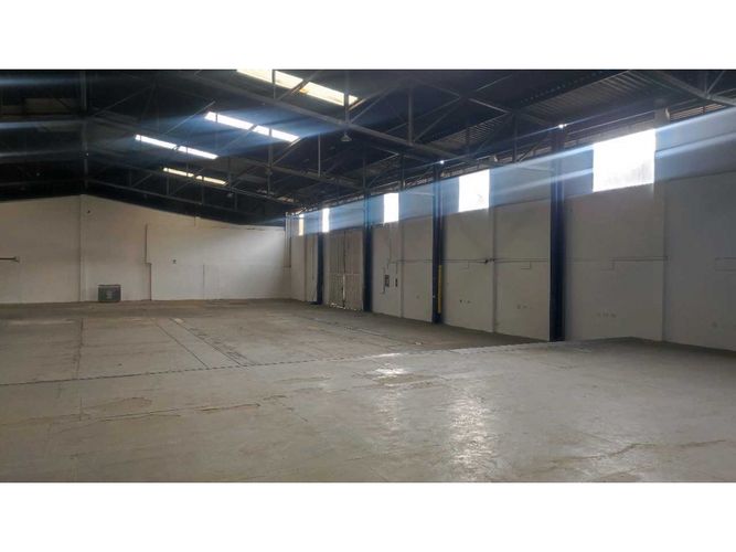 Bodega en arriendo en Fontibon, Zipaquirá, 1500 m² · foto 6 de 14
