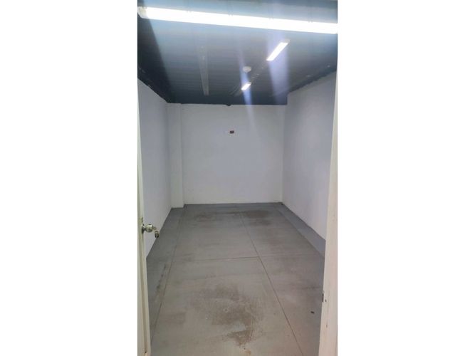 Bodega en arriendo en Fontibon, Zipaquirá, 1500 m² · foto 8 de 14