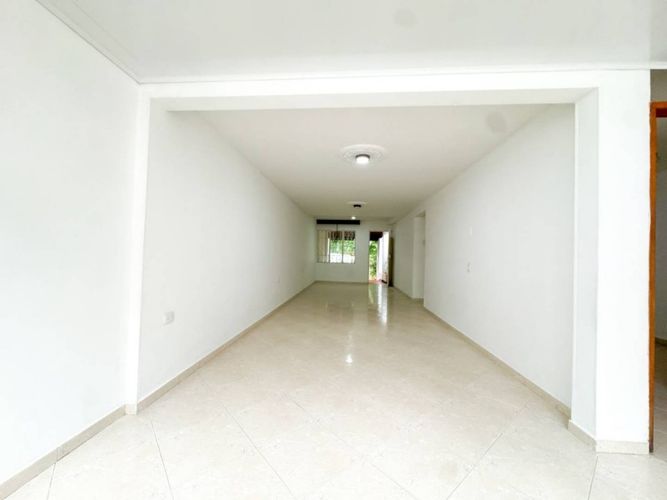 Casa de 4 alcobas en venta en Diamante 2, Bucaramanga, 195 m² · foto 3 de 14