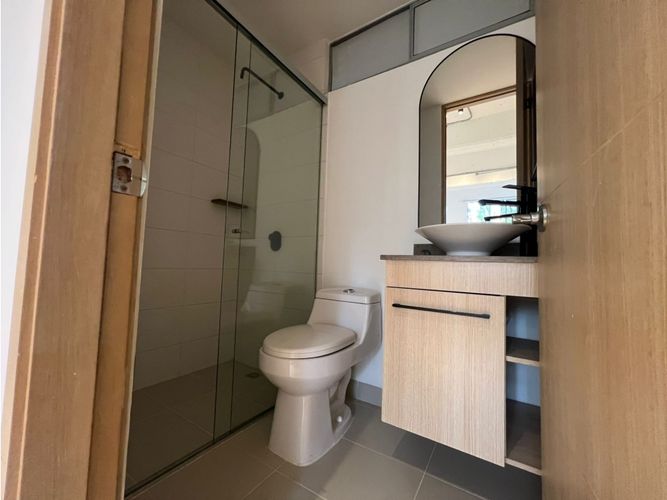 Apartamento de 2 alcobas en arriendo en Los Balsos, Medellín, 84 m² · foto 8 de 12