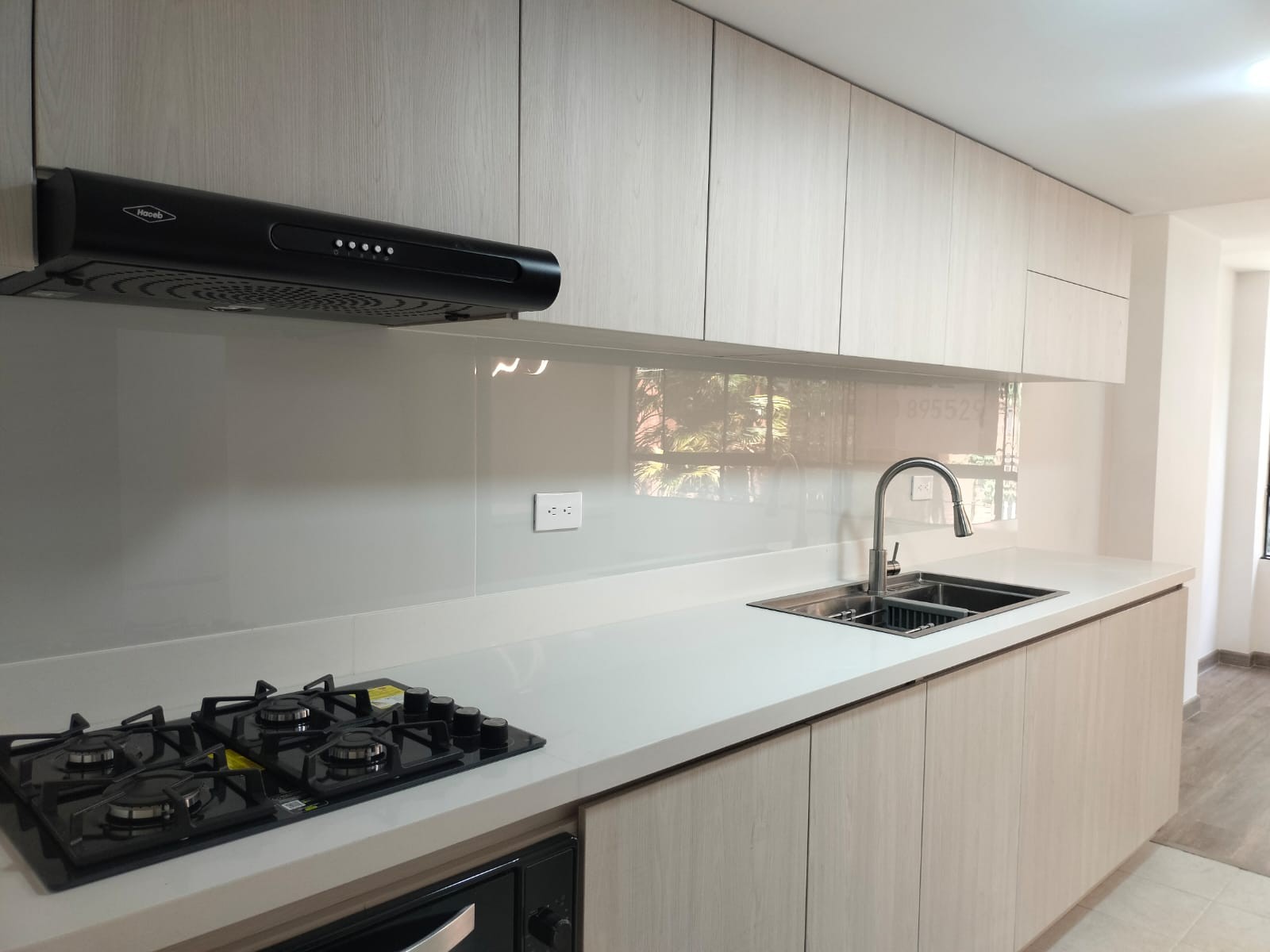 Apartamento en venta en Loma Benedictinos, Envigado · foto 4 de 19