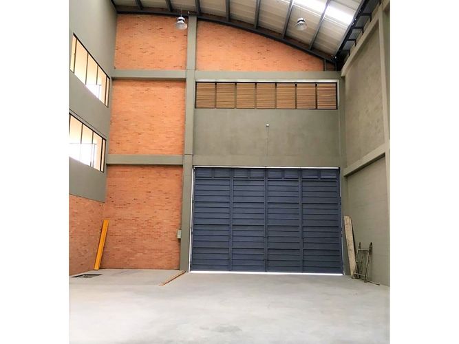 Bodega en arriendo en Parque Industrial San Jorge, Mosquera, 1550 m² · foto 4 de 9