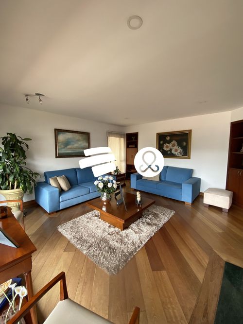 Apartamento de 3 alcobas en venta en San Patricio, Bogotá, 192 m² · foto 2 de 24