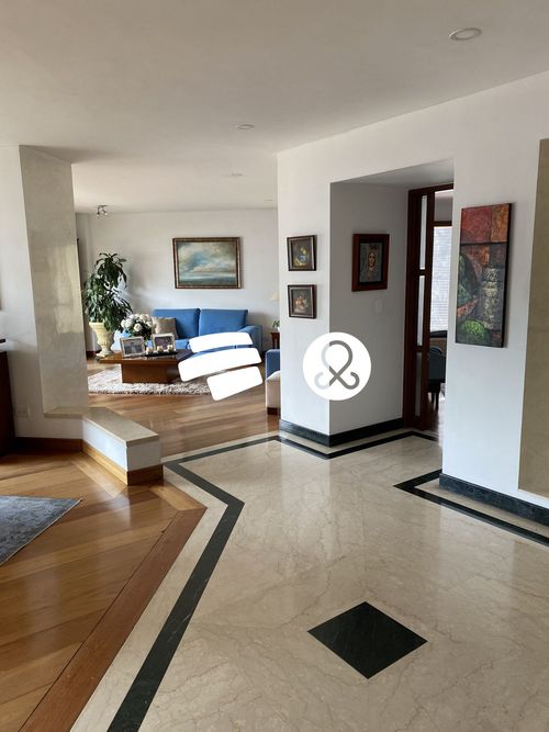 Apartamento de 3 alcobas en venta en San Patricio, Bogotá, 192 m² · foto 3 de 24