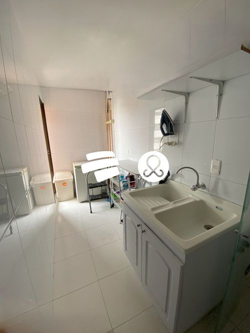 Apartamento de 3 alcobas en venta en San Patricio, Bogotá, 192 m² · foto 10 de 24