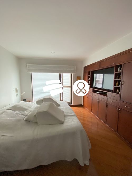 Apartamento de 3 alcobas en venta en San Patricio, Bogotá, 192 m² · foto 15 de 24