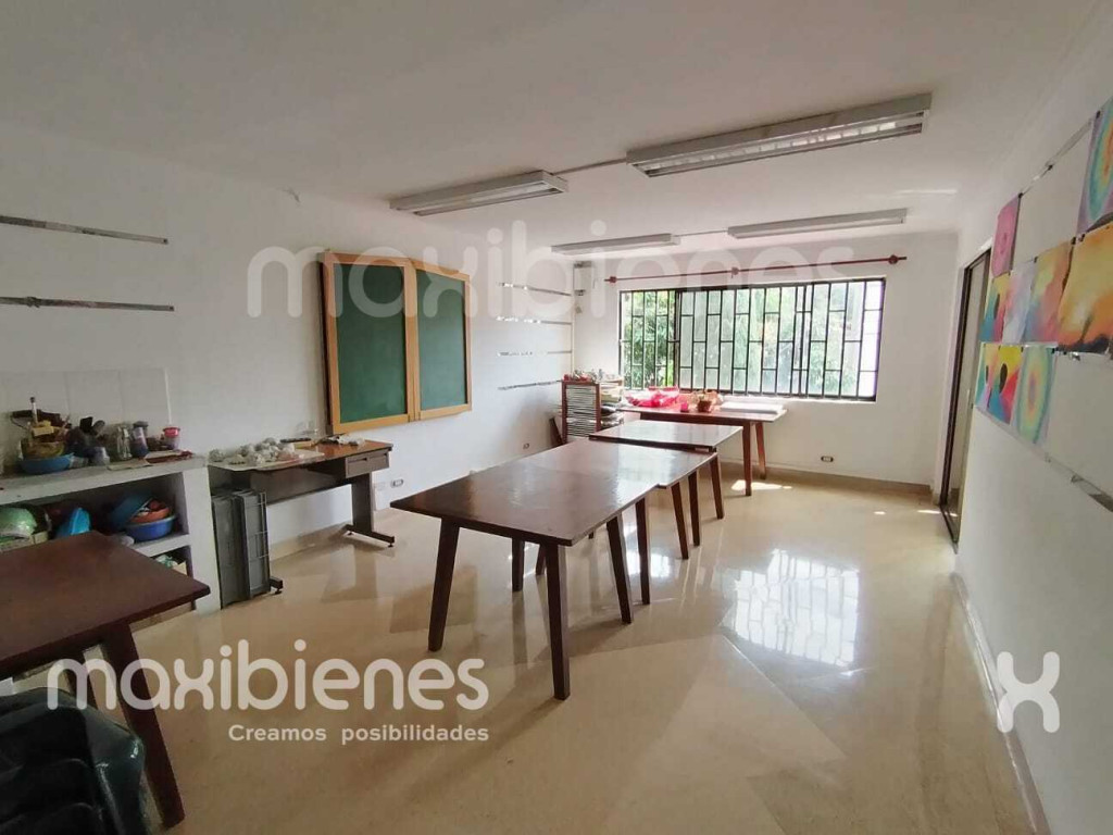 Casa en arriendo en El Velodromo, Medellín · foto 3 de 16
