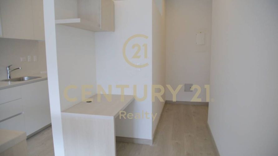 Apartamento de 1 alcoba en venta en Chico Norte, Bogotá, 56 m² · foto 2 de 14