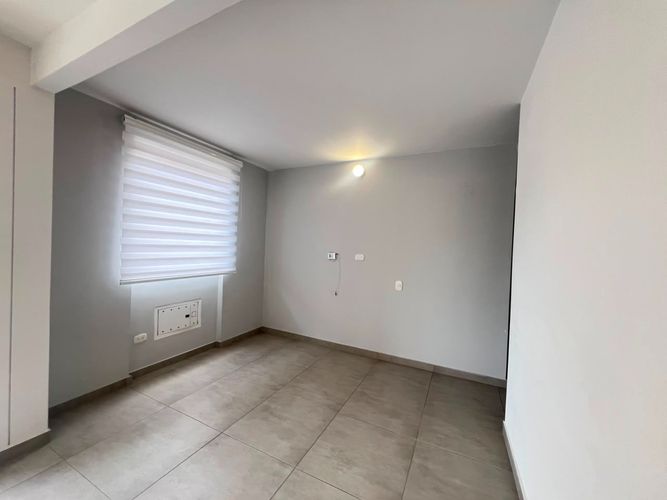 Apartamento de 2 alcobas en venta en Valle Del Lili, Cali, 60 m² · foto 4 de 22