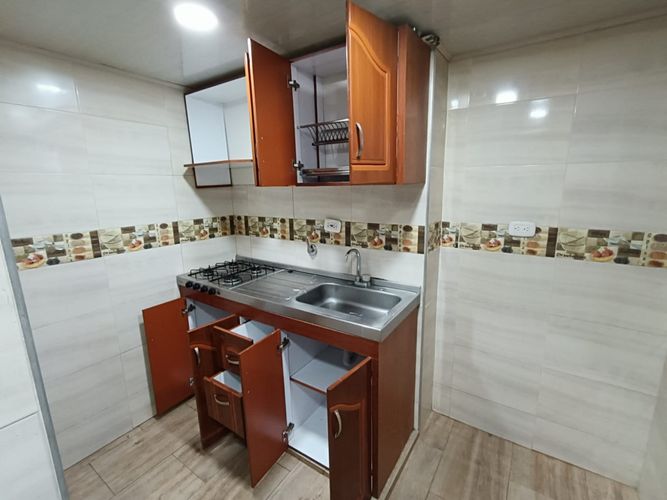Apartamento de 3 alcobas en venta en Las Villas, Soacha, 56 m² · foto 9 de 12