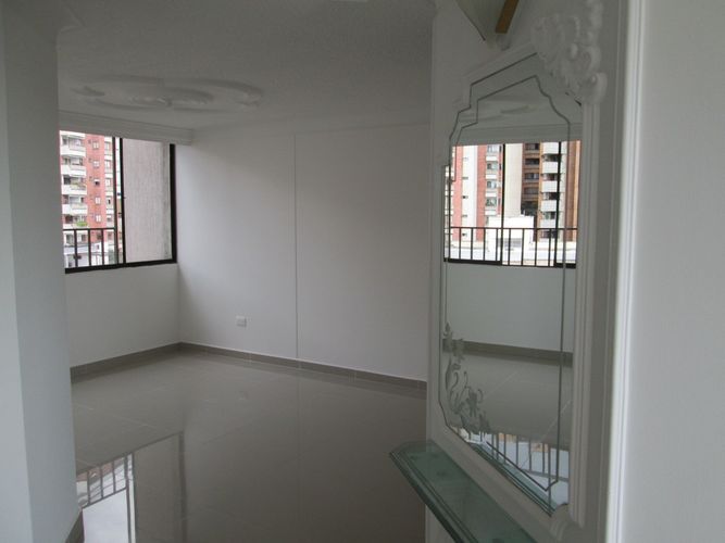 Apartamento de 4 alcobas en venta en Cabecera Del Llano, Bucaramanga, 101 m² · foto 3 de 20