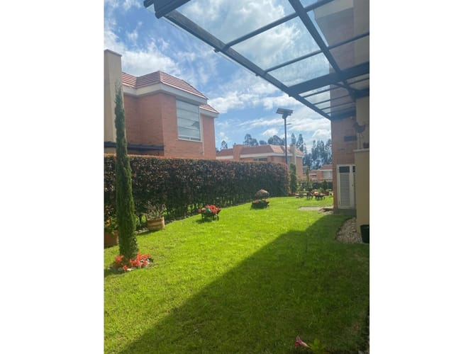 Casa de 3 alcobas en venta en Gran Colombia, Cajicá, 255 m² · foto 23 de 24