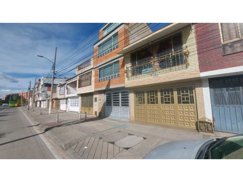 Casa en venta en Villa Mayor, Bogotá · foto 3 de 24
