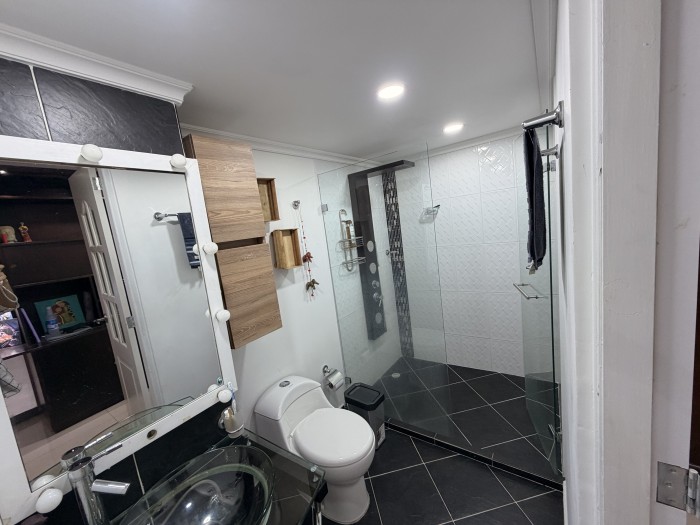 Apartamento en venta en El Poblado, Medellín · foto 6 de 24