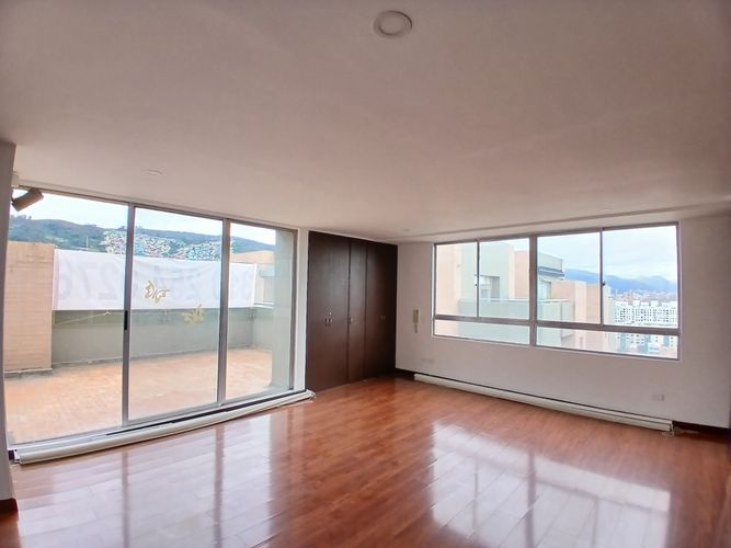 Apartamento de 3 alcobas en venta en Villas De Aranjuez, Bogotá, 168 m² · foto 3 de 22