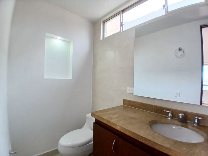 Apartamento de 3 alcobas en venta en Villas De Aranjuez, Bogotá, 168 m² · foto 6 de 22