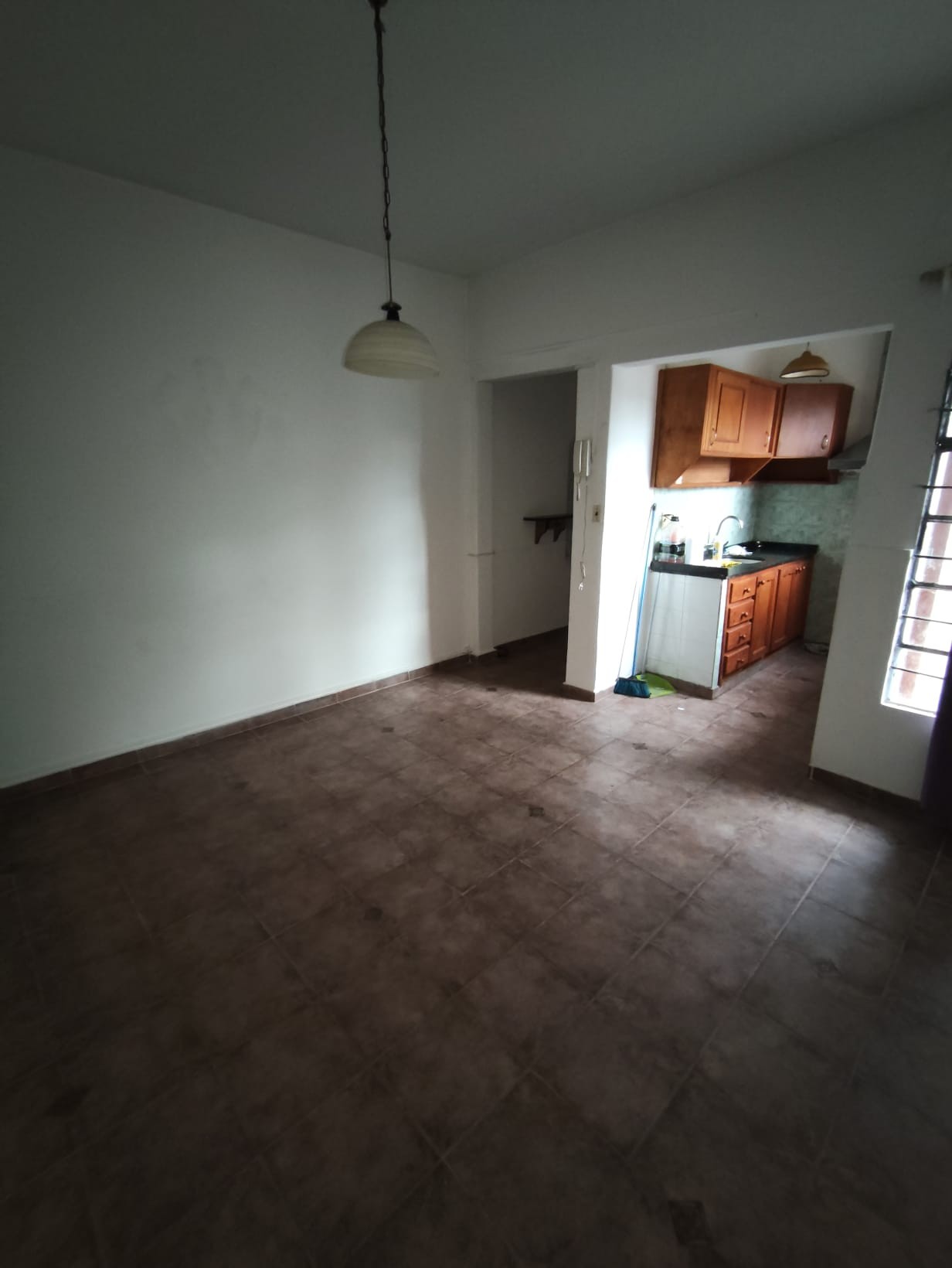 Apto 1 dormitorio en calle Andrés Areguati