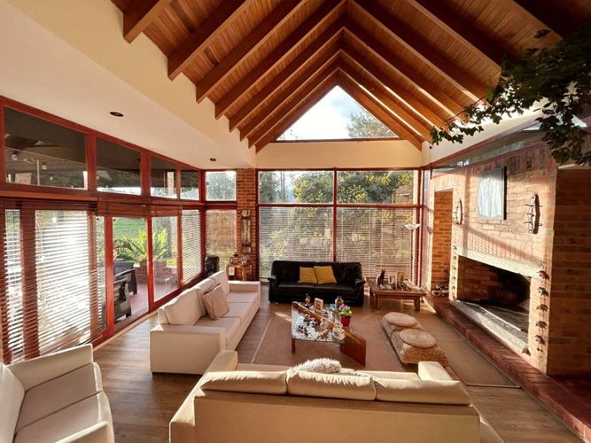 Finca en venta en San Jose Del Triunfo, La Calera, 572 m² · foto 2 de 24