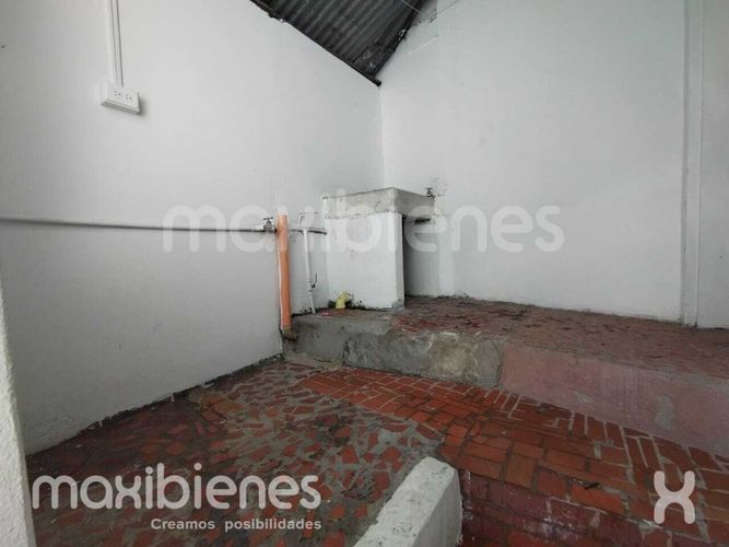 Apartaestudio en arriendo en San Lucas, Medellín, 20 m² · foto 10 de 11