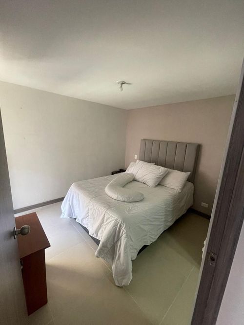 Apartamento de 2 alcobas en venta en Lorena, Medellín, 78 m² · foto 8 de 14