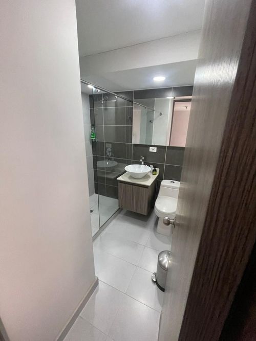 Apartamento de 2 alcobas en venta en Lorena, Medellín, 78 m² · foto 9 de 14