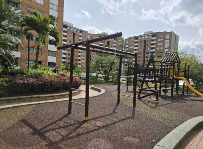Apartamento de 2 alcobas en venta en Lorena, Medellín, 78 m² · foto 13 de 14