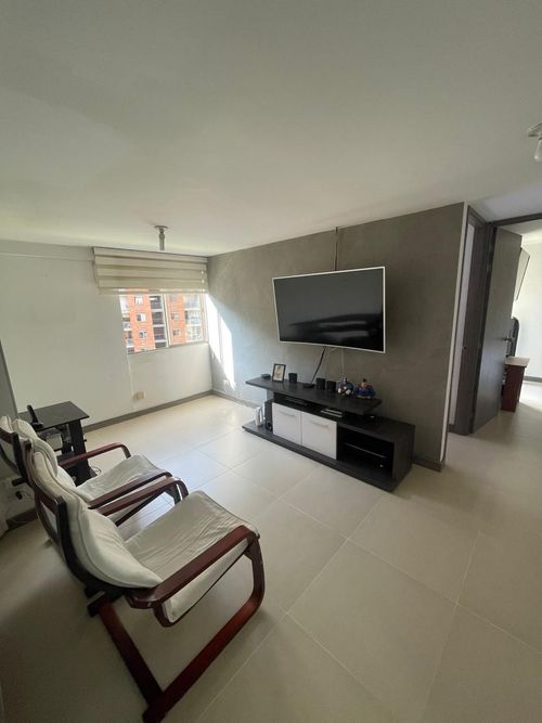 Apartamento de 2 alcobas en venta en Lorena, Medellín, 78 m² · foto 4 de 14