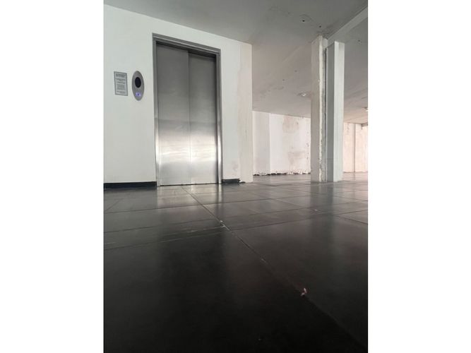 Edificio en venta en San Vicente, Cali, 1100 m² · foto 14 de 24