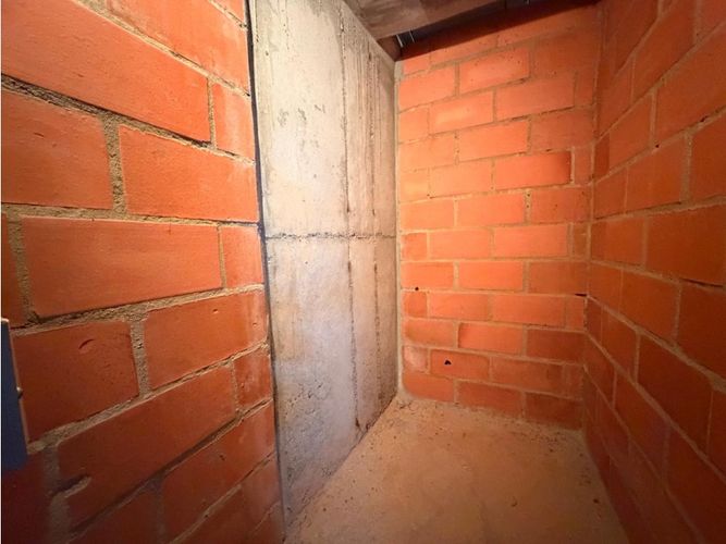 Apartamento de 2 alcobas en venta en Loma De San Jose, Sabaneta, 48 m² · foto 17 de 18