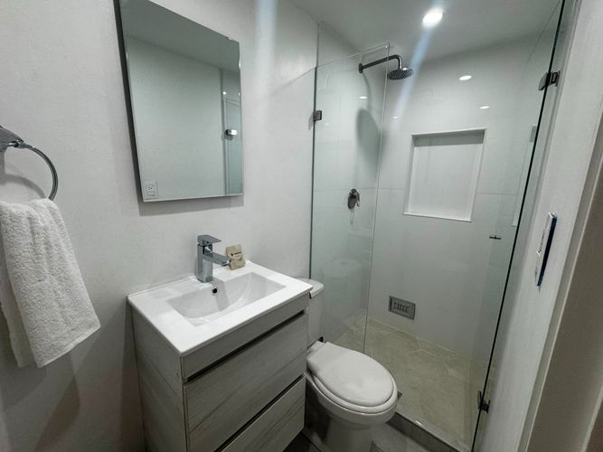 Apartamento de 3 alcobas en arriendo en Laureles, Medellín, 105 m² · foto 12 de 14