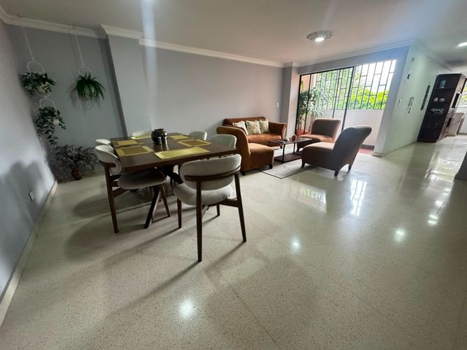 Apartamento de 3 alcobas en arriendo en Laureles, Medellín, 105 m² · foto 4 de 14
