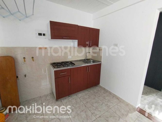 Apartaestudio en arriendo en San Lucas, Medellín, 24 m² · foto 2 de 8