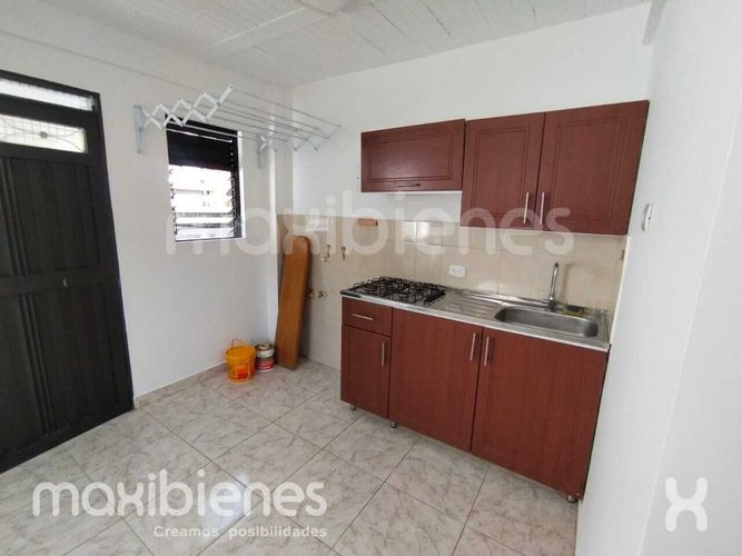 Apartaestudio en arriendo en San Lucas, Medellín, 24 m² · foto 3 de 8