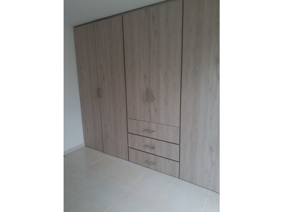 Apartamento en venta en El Refugio, Cali · foto 6 de 10