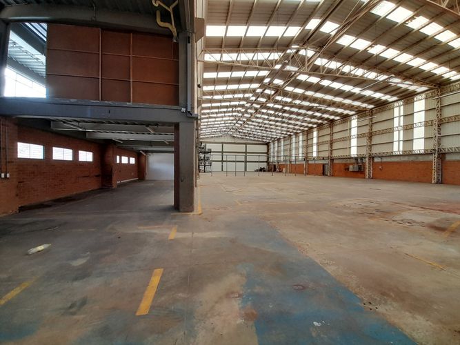 Bodega en venta en Siberia, Cota, 2217 m² · foto 15 de 24