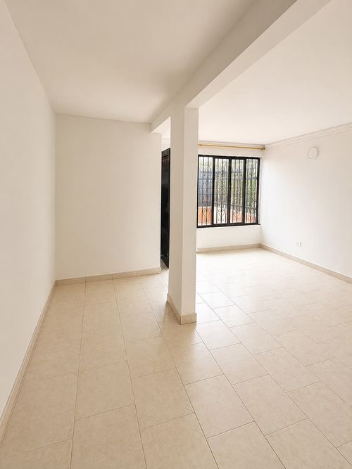 Casa de 5 alcobas en venta en Brisas De Los Alamos, Cali, 56 m² · foto 16 de 20