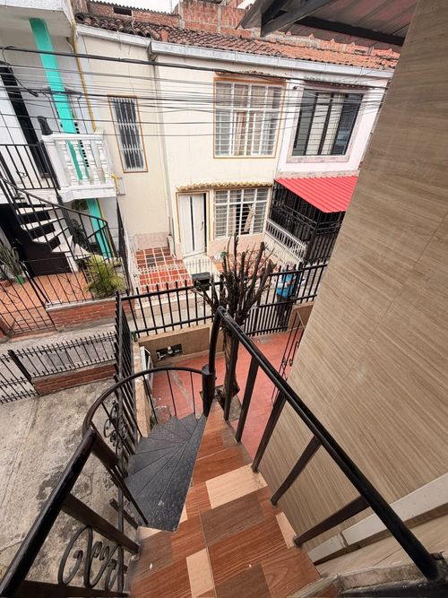 Casa de 5 alcobas en venta en Brisas De Los Alamos, Cali, 56 m² · foto 17 de 20