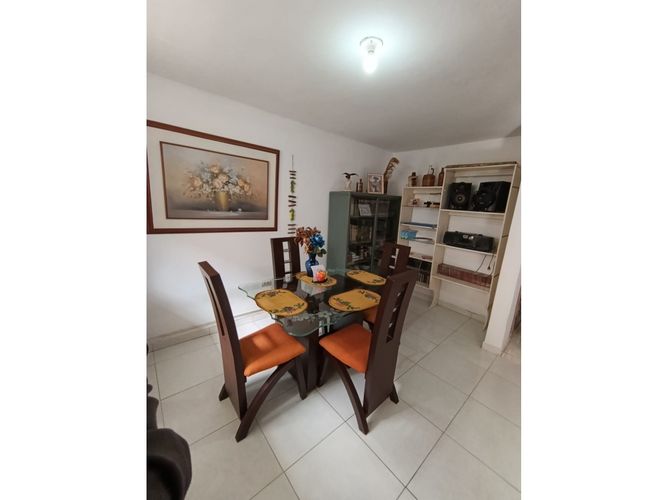 Casa de 4 alcobas en venta en Guayaquil, Armenia, 100 m² · foto 2 de 11