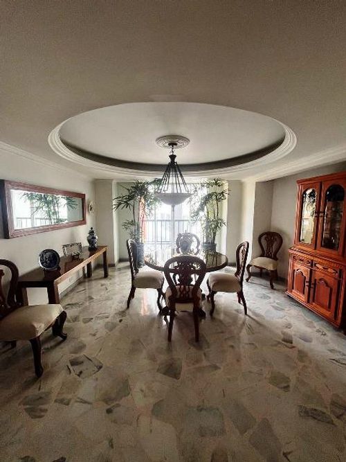 Apartamento de 4 alcobas en venta en Bellavista, Cali, 319 m² · foto 14 de 24