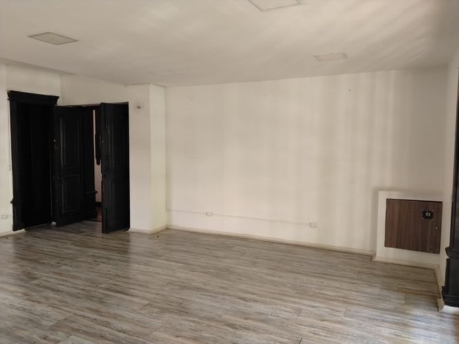 Oficina en arriendo en El Poblado, Medellín, 604 m² · foto 7 de 17