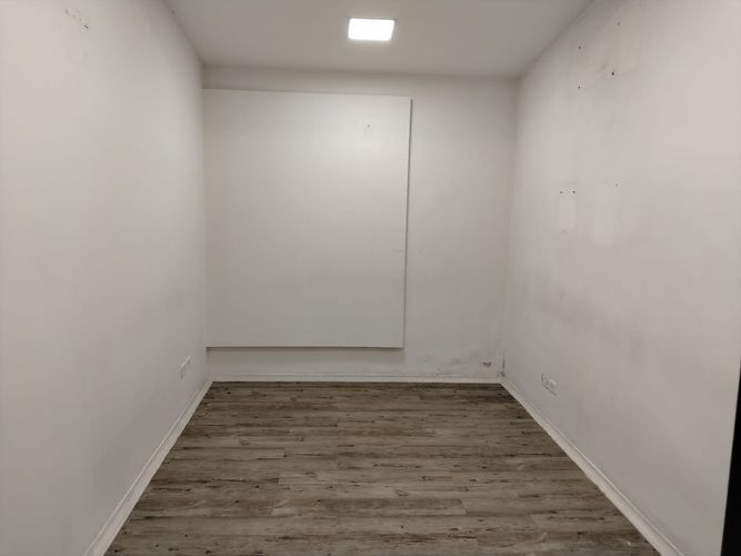 Oficina en arriendo en El Poblado, Medellín, 604 m² · foto 8 de 17