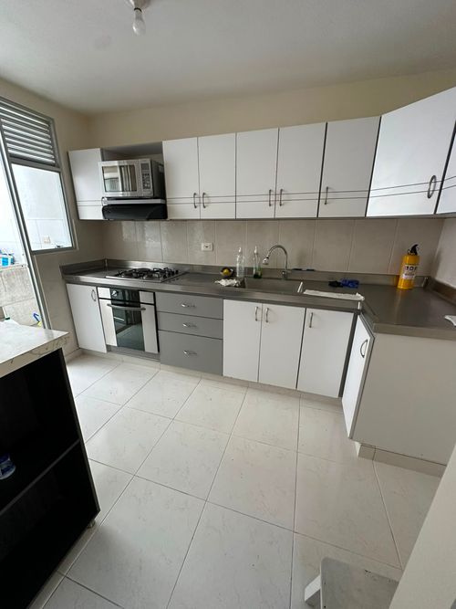 Apartaestudio en arriendo en Pinares, Pereira, 40 m² · foto 2 de 8