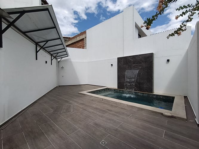 Casa de 3 alcobas en venta en Bellavista, Los Patios, 290 m² · foto 18 de 19